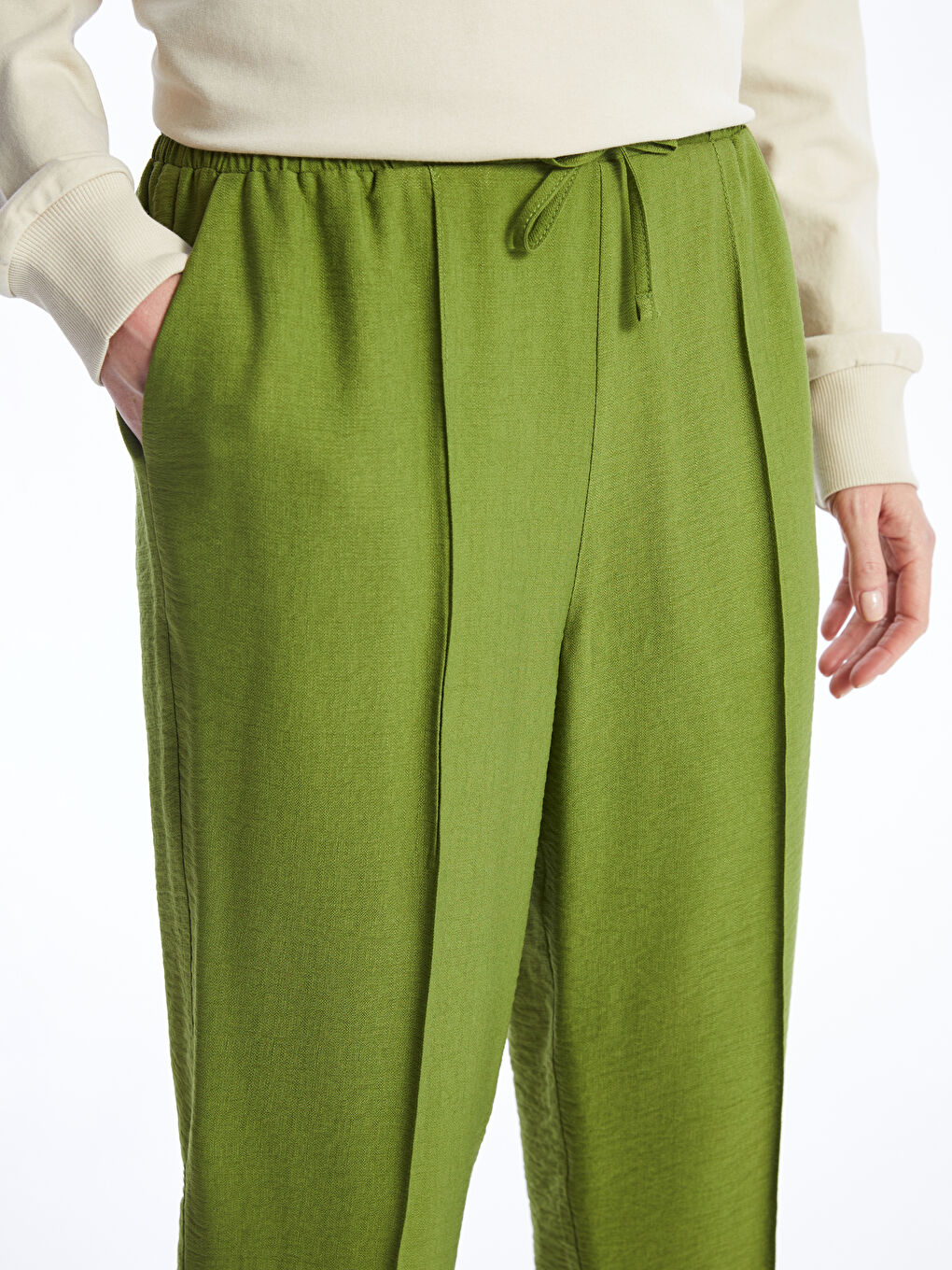 Pantalone za žene kroja šargarepe, sa elastičnim pojasom -S4AF39Z8-TNN