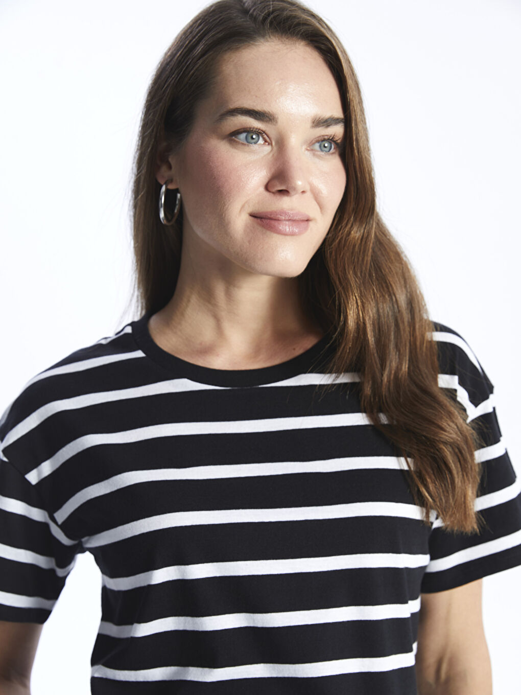 LCW Crew Neck Striped Short Sleeve Maternity T-Shirt -S4AF89Z8-LJX