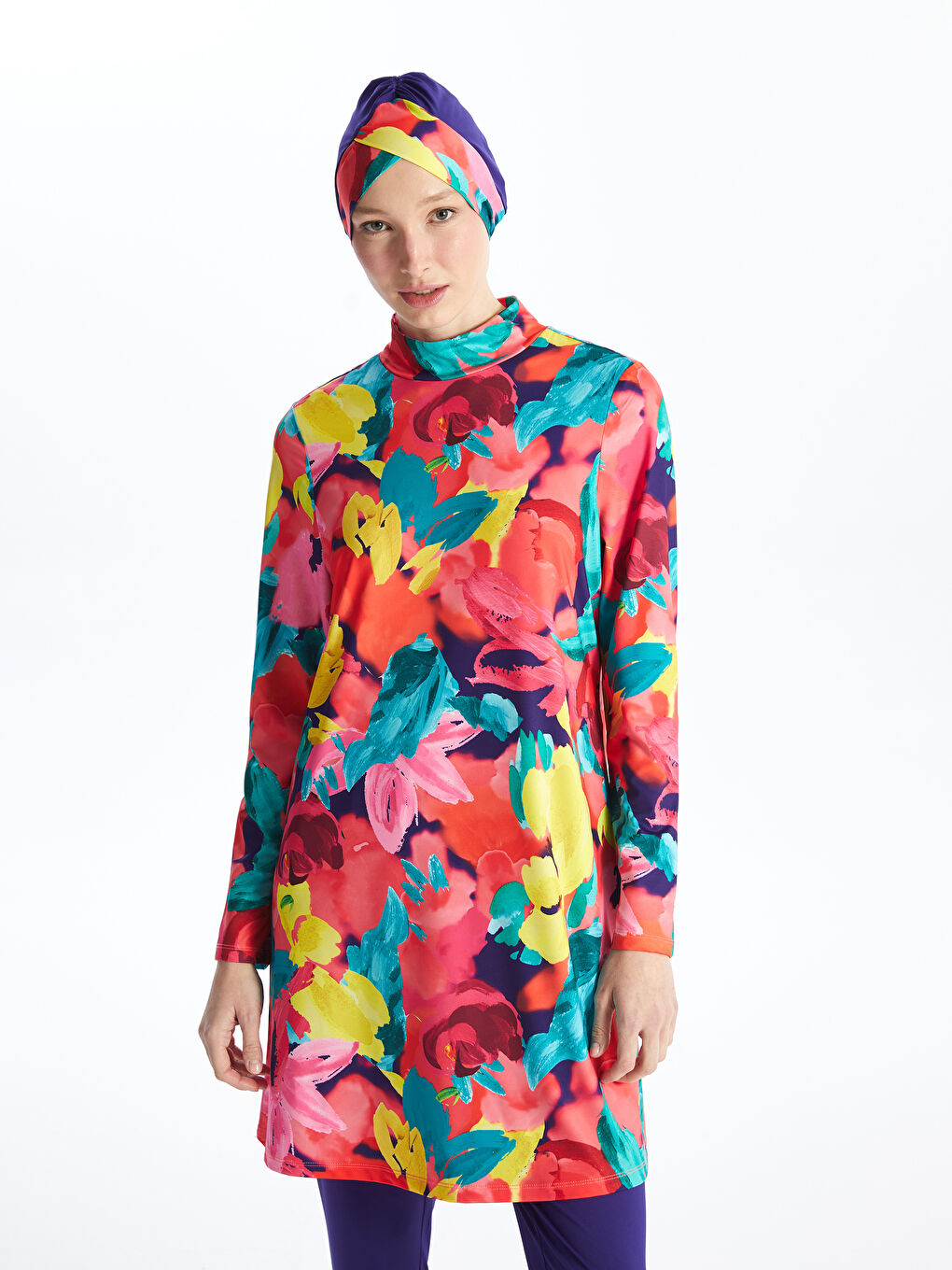 Karışık Dik Yaka Desenli Kadın Tesettür Mayo Üst