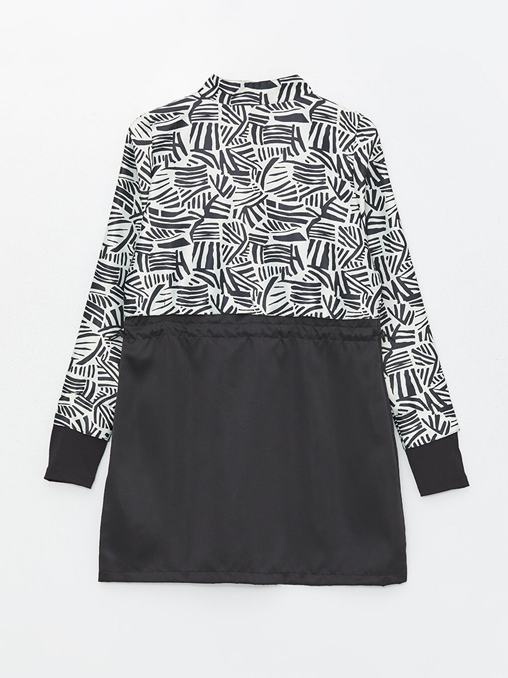 Siyah Dik Yaka Desenli Kadın Tesettür Mayo Üst-1
