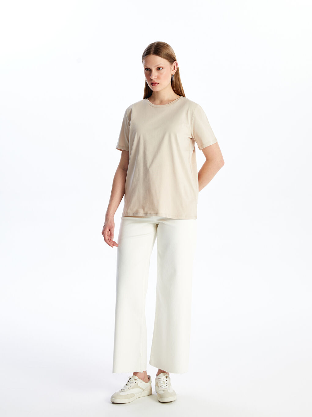 Bej Bisiklet Yaka Düz Kısa Kollu Kadın Tişört-1