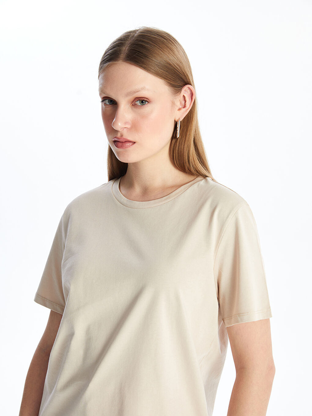 Bej Bisiklet Yaka Düz Kısa Kollu Kadın Tişört-2