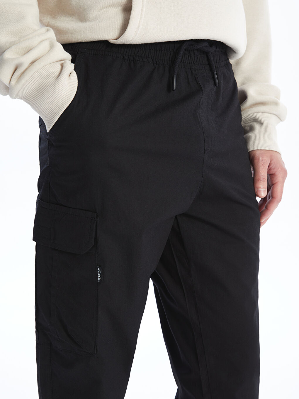 بنطلون رياضي بوبلين عادي للرجال-1