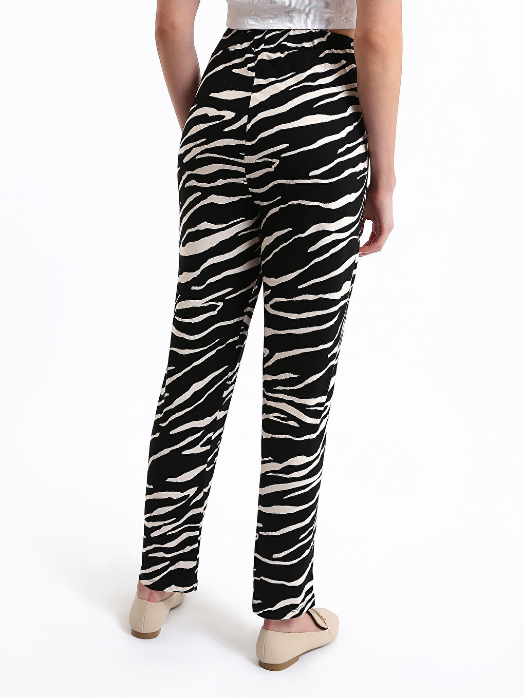 Elasticated Waist Relaxed Fit Patterned Women's Trousers-12