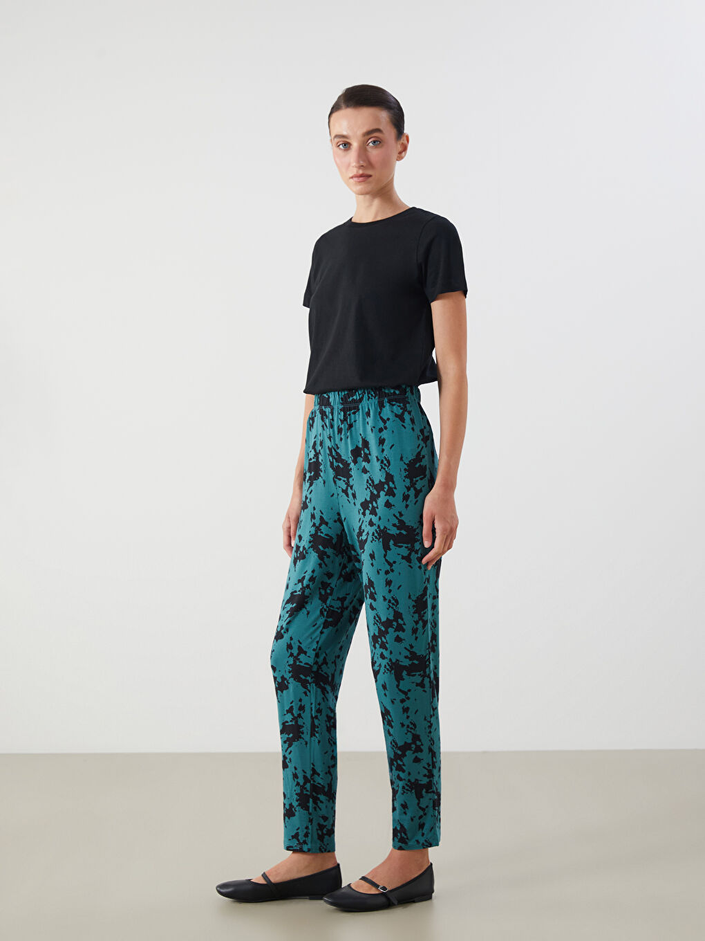 Elasticated Waist Relaxed Fit Patterned Women's Trousers