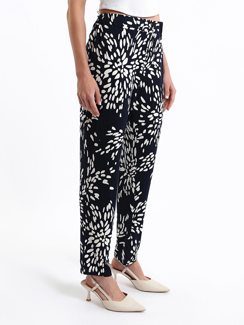 Elasticated Waist Relaxed Fit Patterned Women's Trousers-5