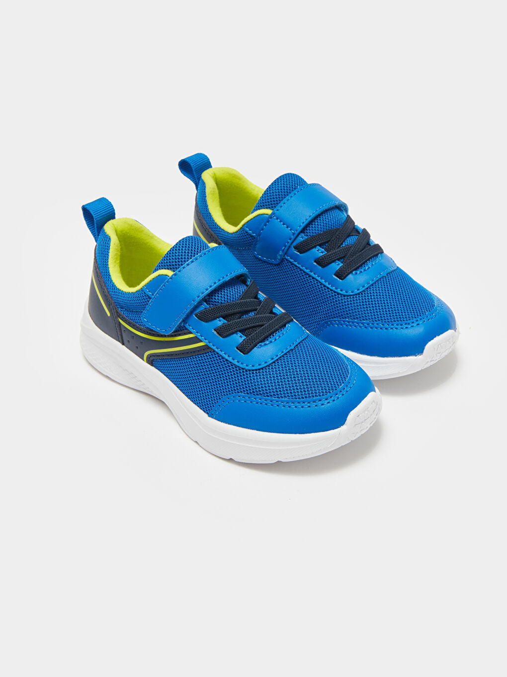 Lace-Up Boys' Sneakers with Mesh Detail -S4AQ32Z4-CRW