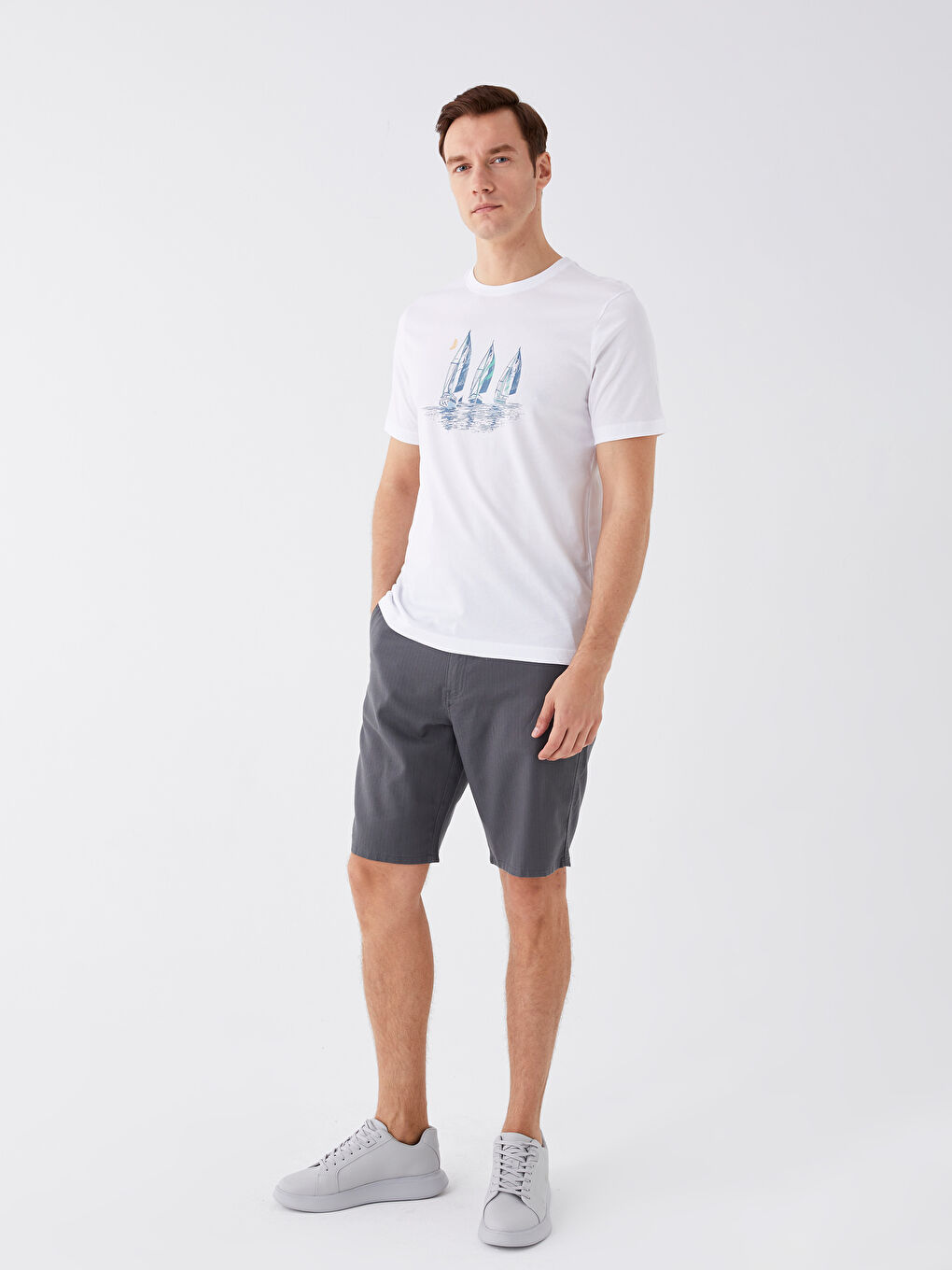 شورت برمودا للرجال بقصة عادية-1