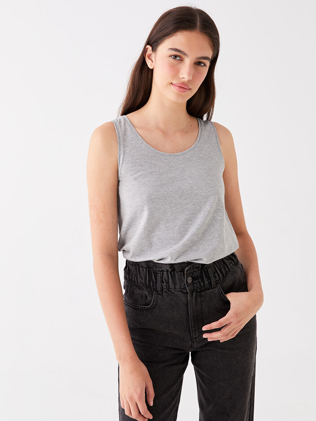 Gri Kadın Bisiklet Yaka Düz Atlet