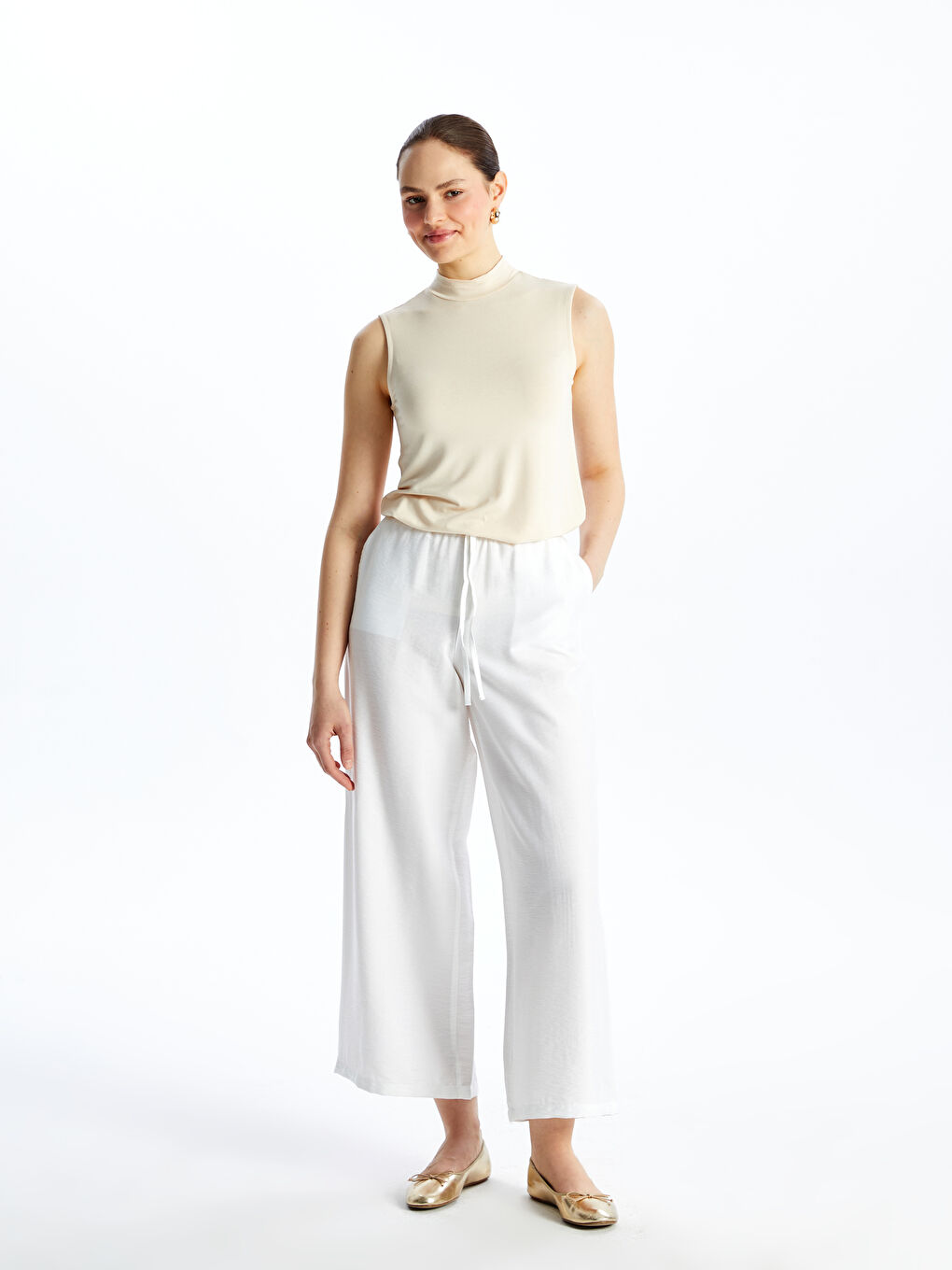 بنطلون واسع الأرجل سادة بخصر مطاطي للسيدات