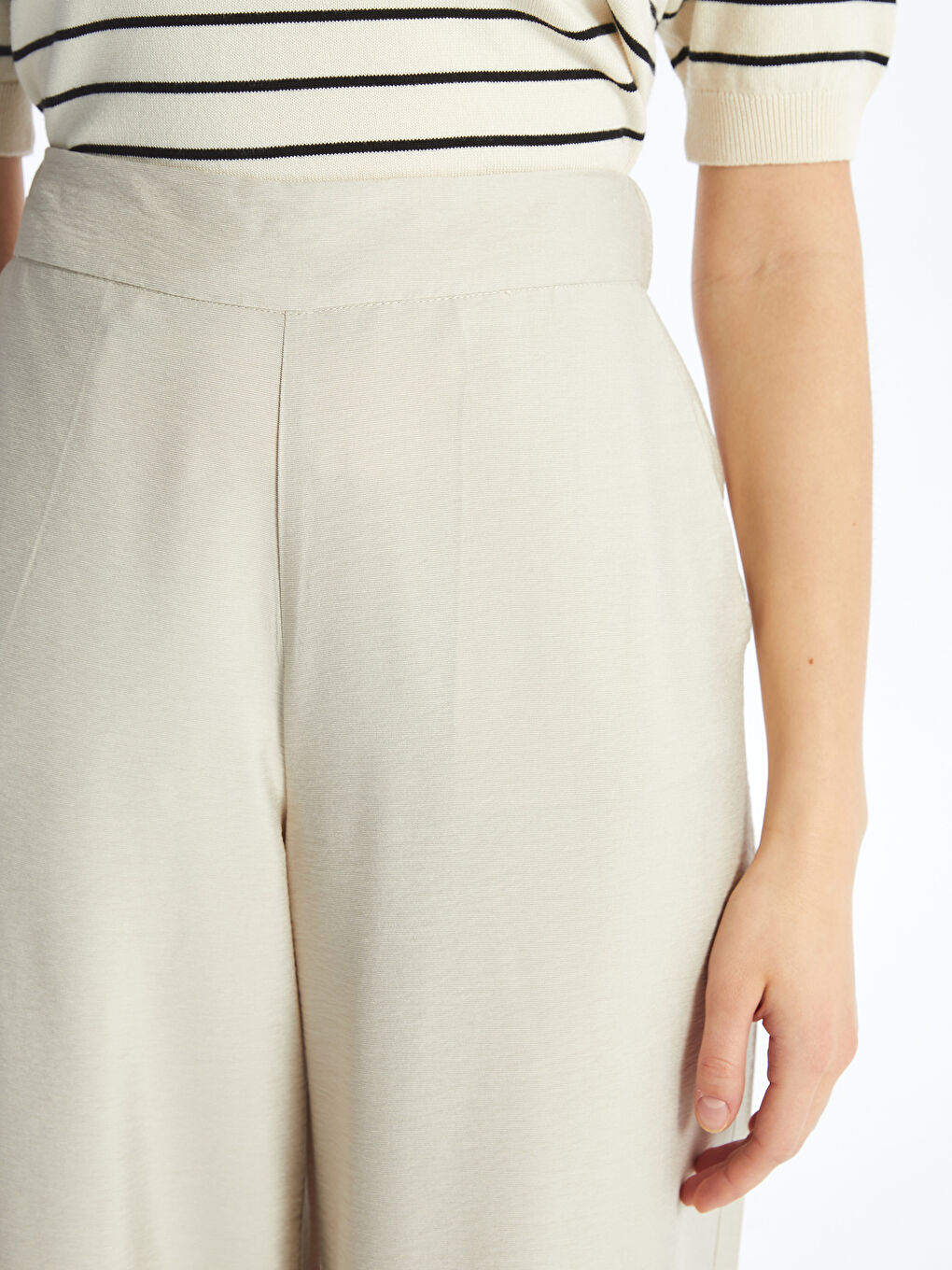 LCW Modest Beli Lastikli Kadın Palazzo Pantolon -S4AU69Z8-FZJ