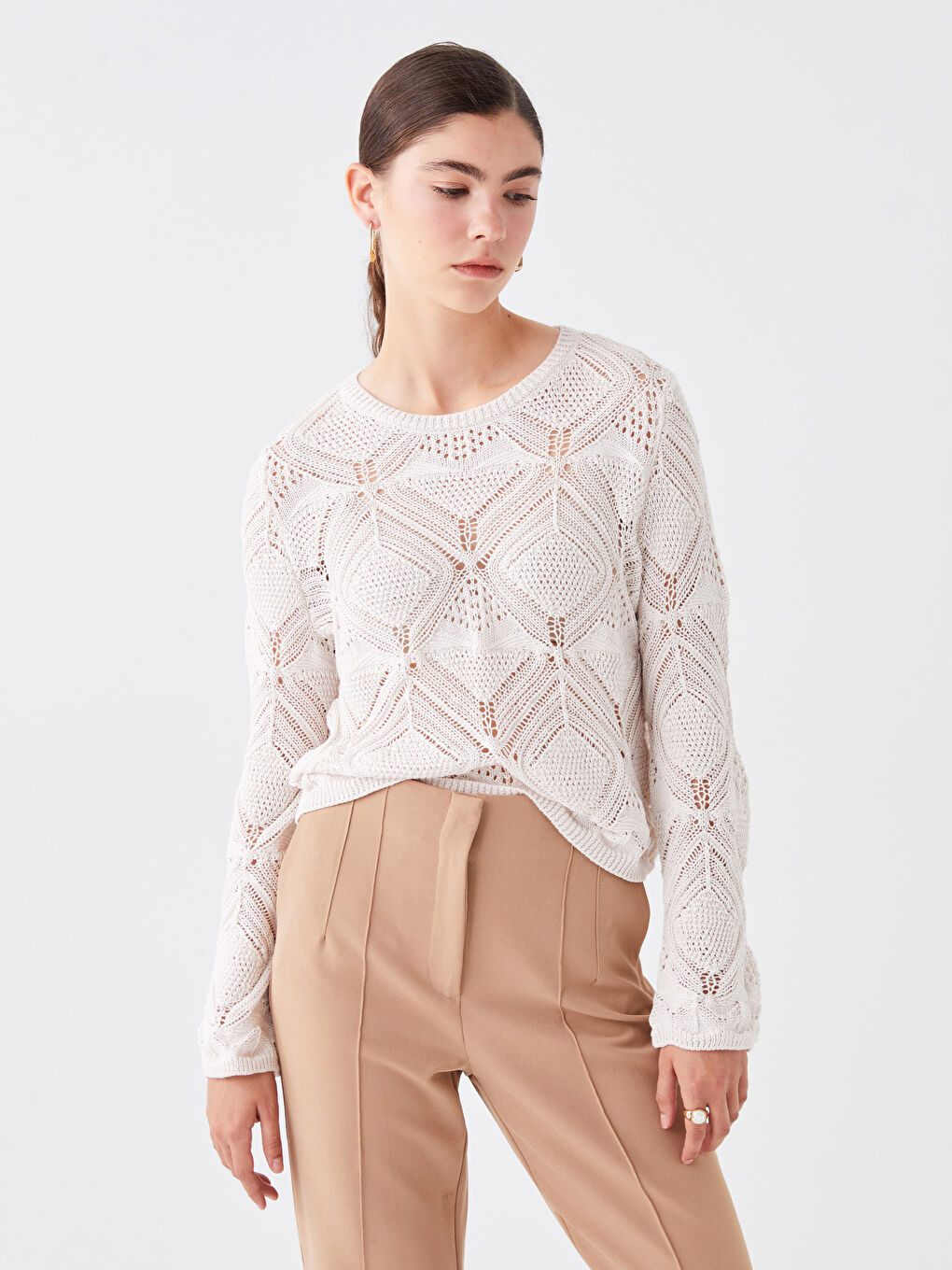 әйелдерге арналған ұзын жең дөңгелек жағалы тесік тоқыма трикотаж жемпір