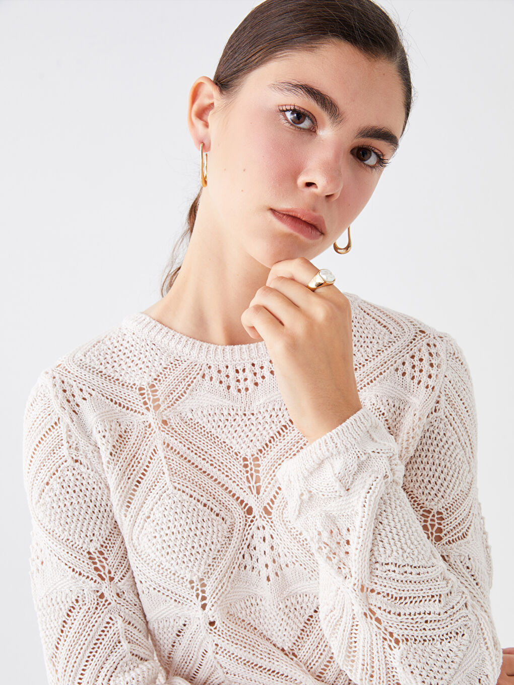 әйелдерге арналған ұзын жең дөңгелек жағалы тесік тоқыма трикотаж жемпір-2