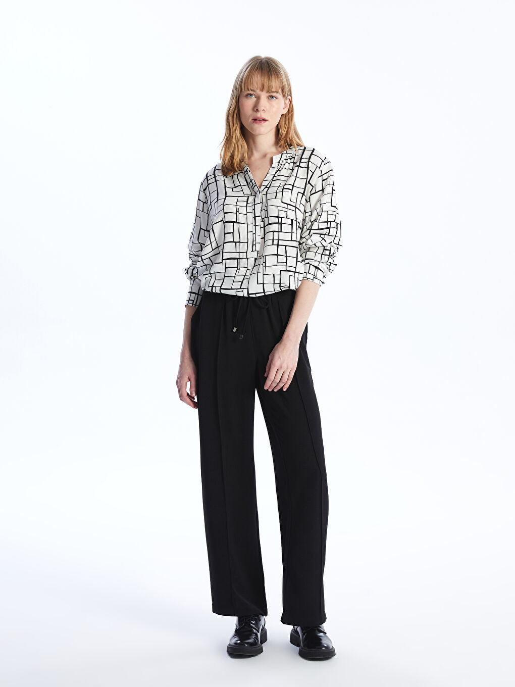 CRNA Pantalone Žena -S4BD17Z8-CVL