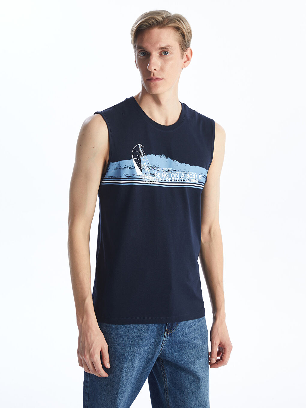 LCWAIKIKI Classic Crew Neck Printed Men's Sleeveless T-Shirt -S4BD36Z8-DWP