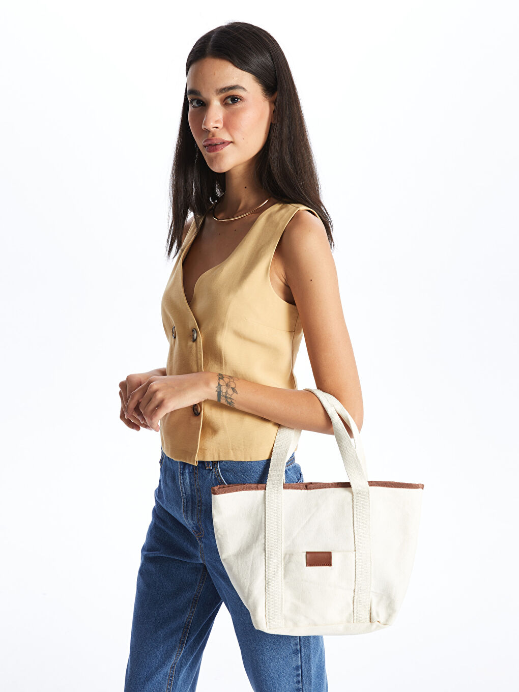 Bej Çıt Çıt Kapamalı Kadın Kol Çantası