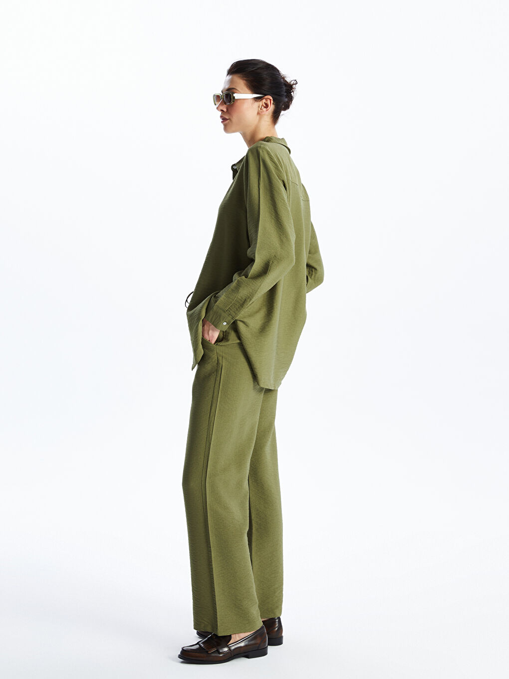 Haki Rahat Kalıp Düz Geniş Paça Kadın Pantolon