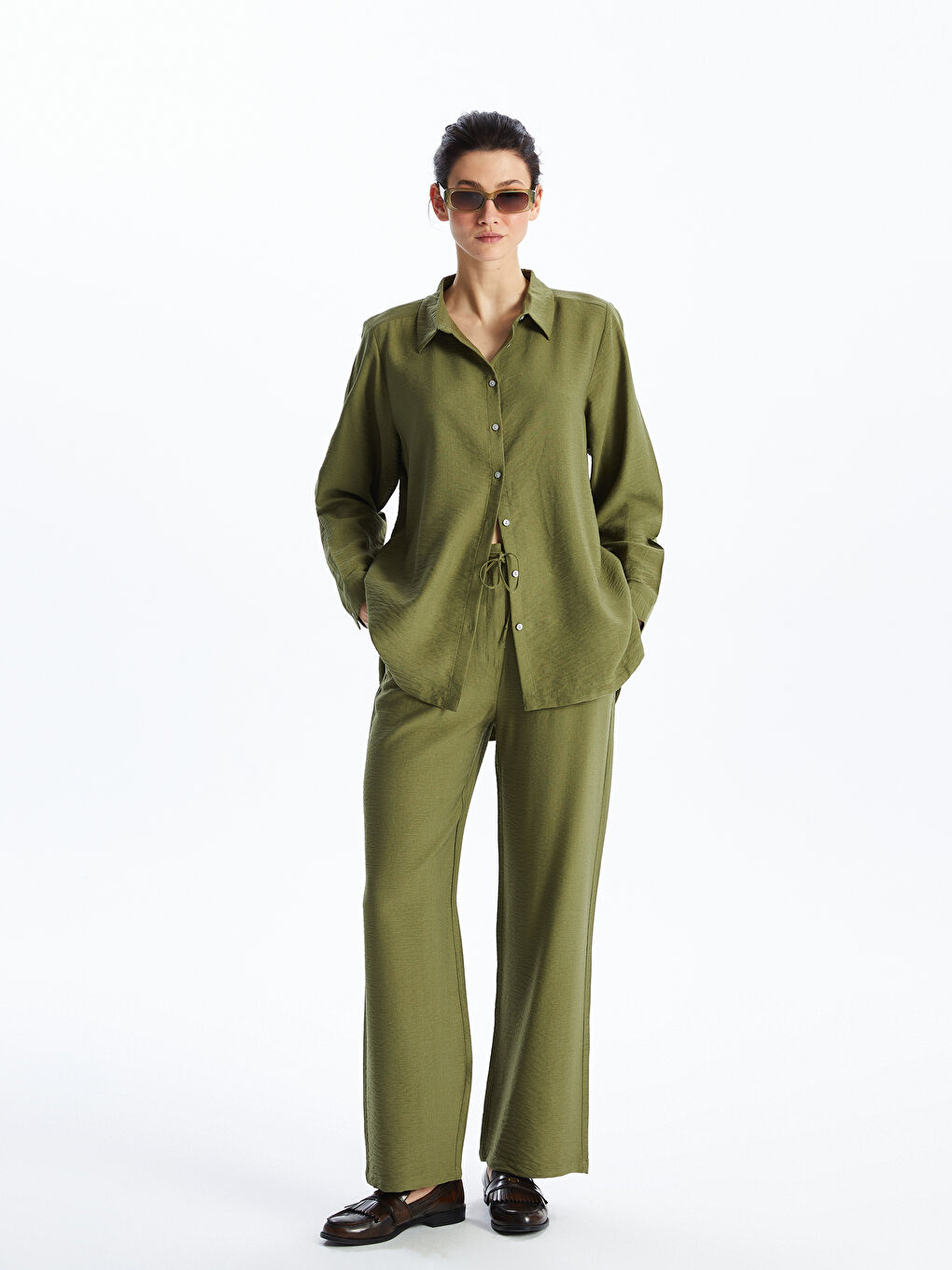 Haki Rahat Kalıp Düz Geniş Paça Kadın Pantolon-2