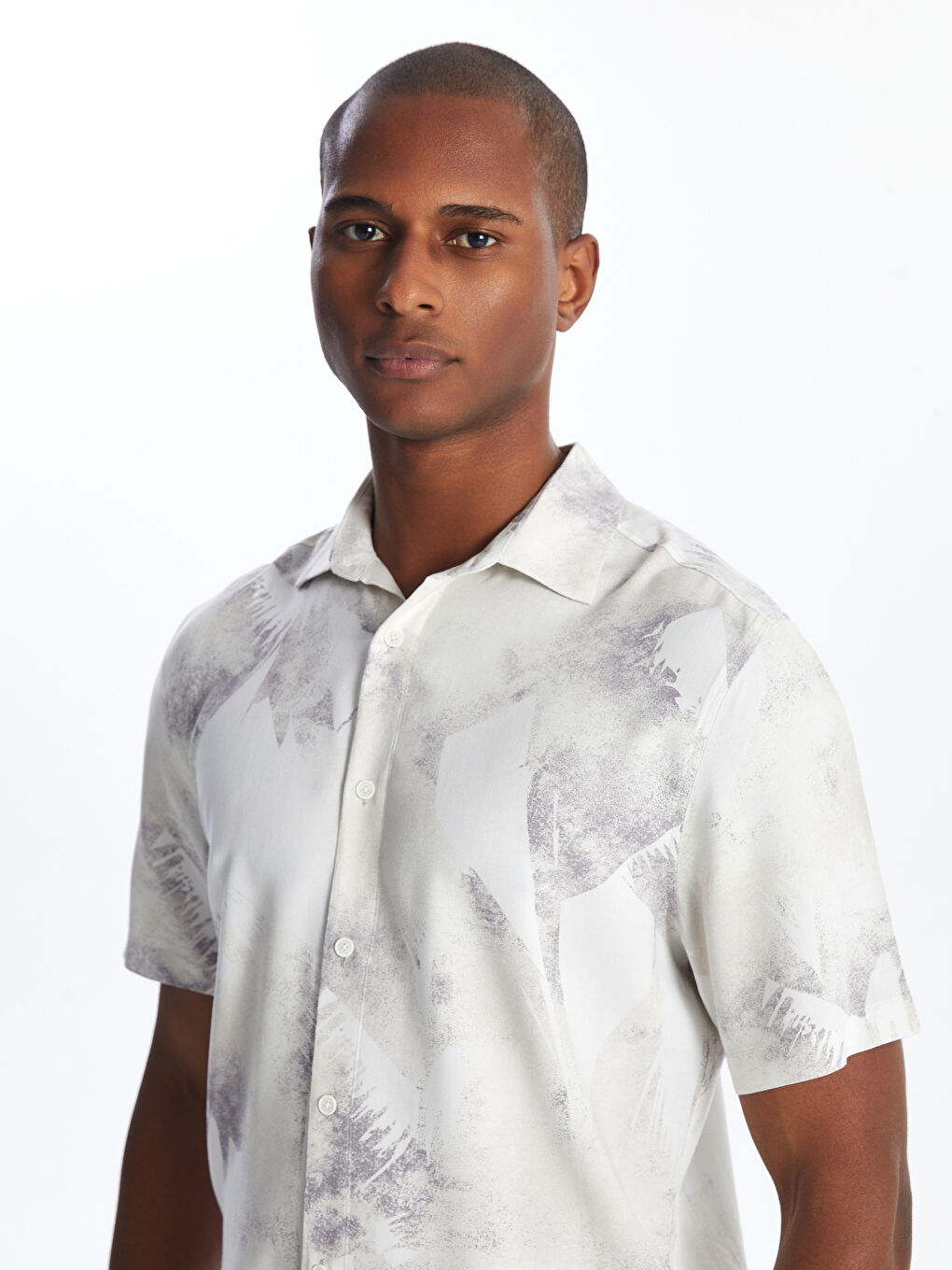 Рубашка Мужская Узорчатая Стандартного Кроя С Коротким Рукавом-1