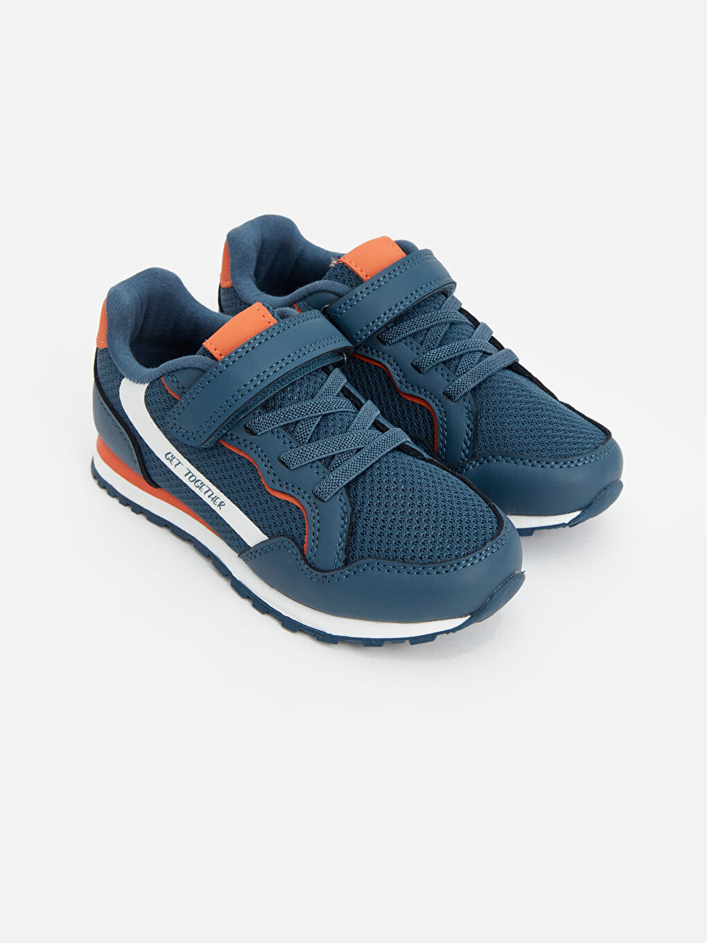 LCW STEPS Bağcıklı File Detaylı Erkek Çocuk Spor Ayakkabı -S4BG40Z4-CRP