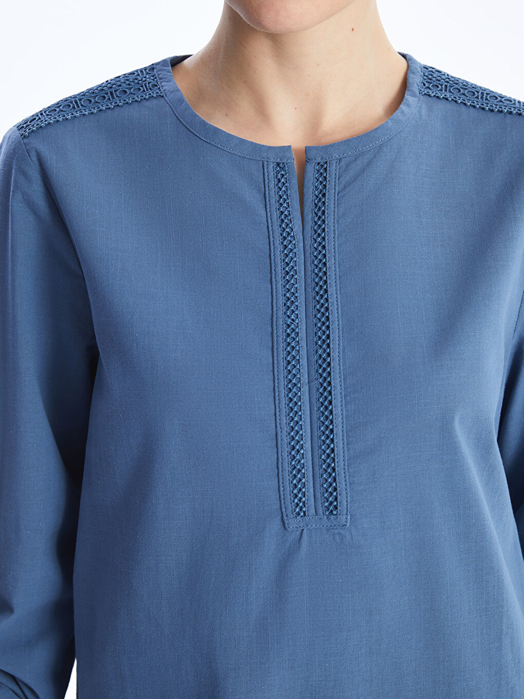 Notch Neck Embroidered Long Sleeve Women's Blouse -S4BI86Z8-KZZ