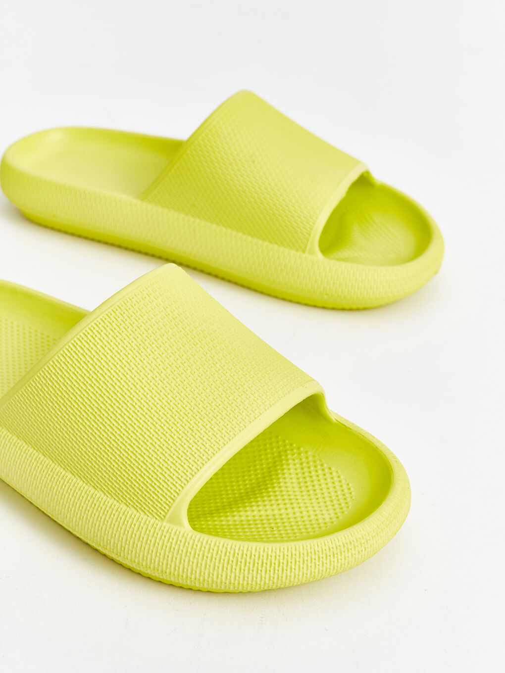 LCW STEPS Plain Single-Band Girls' Slippers -S4BI95Z4-EW3