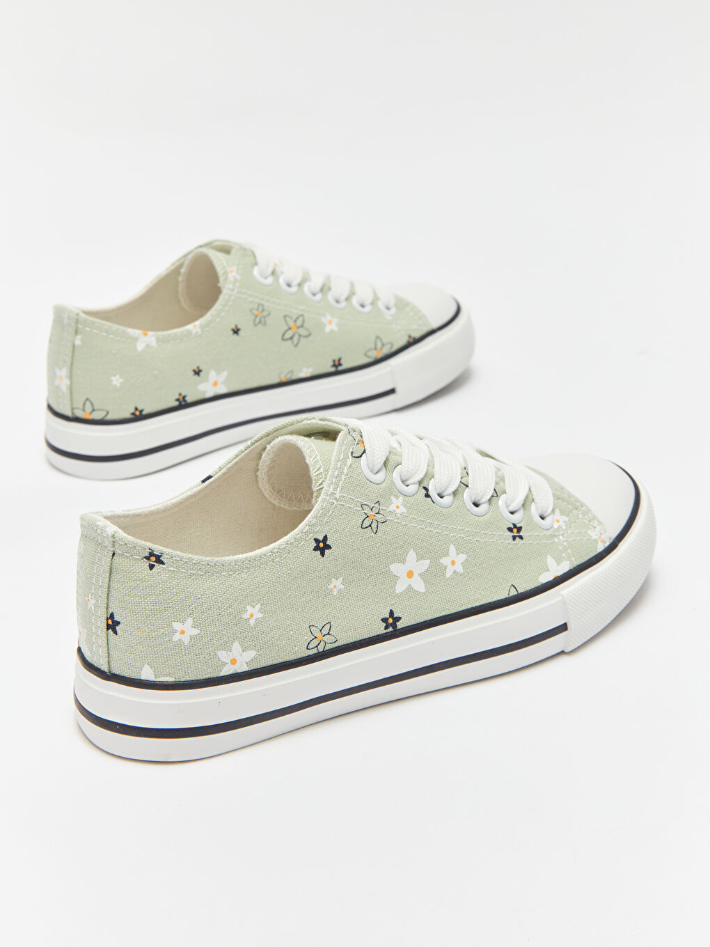 LC Waikiki Laced Printed Girls' Sneakers -S4BJ22Z4-LRL