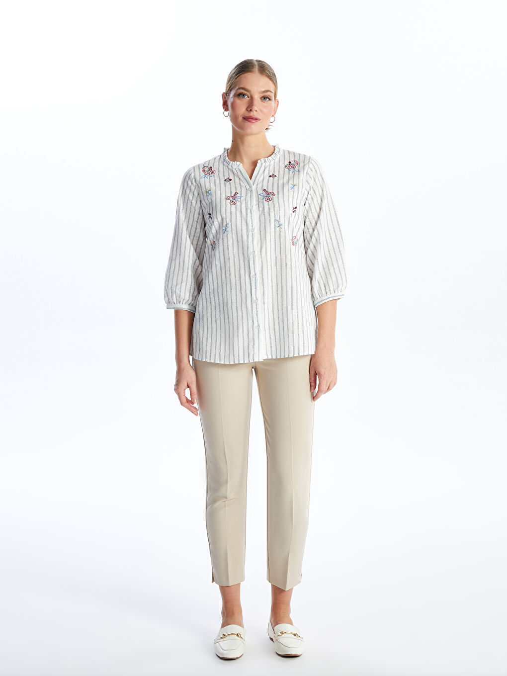 LCW Grace Kerbausschnitt Bestickte Popeline Bluse für Damen -S4BJ46Z8-LEN