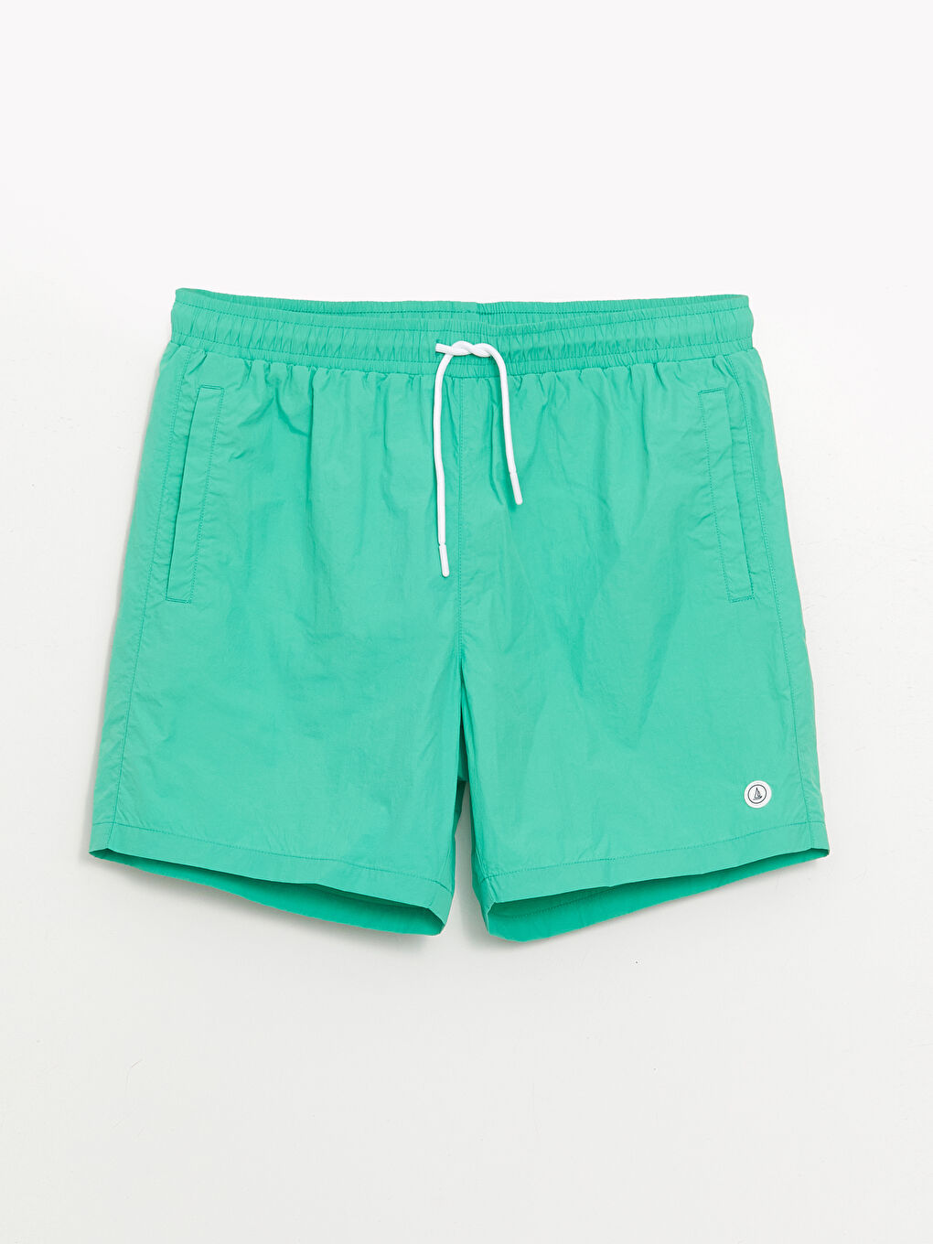 LCWAIKIKI Classic Kısa Boy Basic Erkek Deniz Şortu -S4BL84Z8-FMW