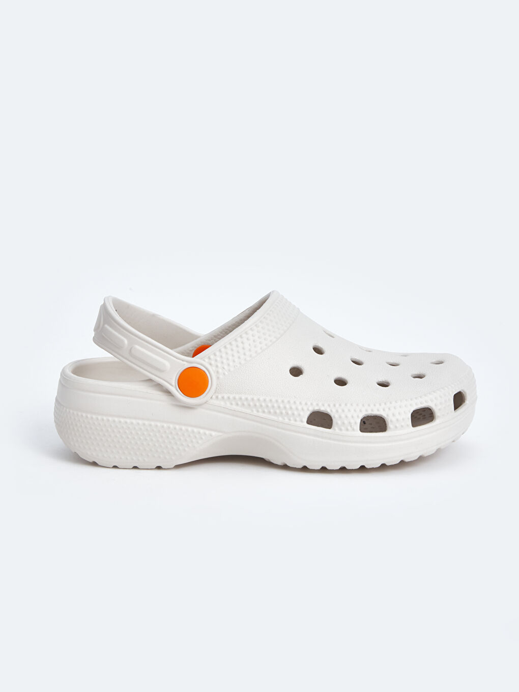 Perforated Boy's Beach Sandals. -S4BL99Z4-CR8