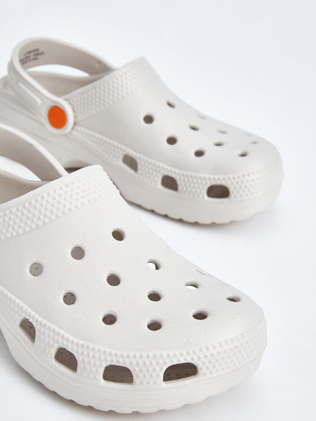 Perforated Boy's Beach Sandals. -S4BL99Z4-CR8
