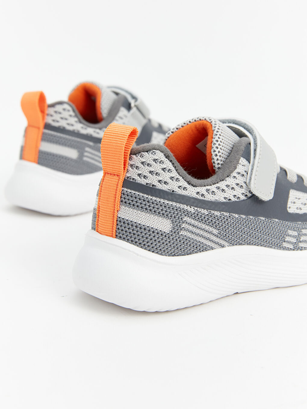 LCW STEPS Bağcık ve Cırt Cırtlı Erkek Bebek Spor Ayakkabı -S4BM47Z1-Y0B