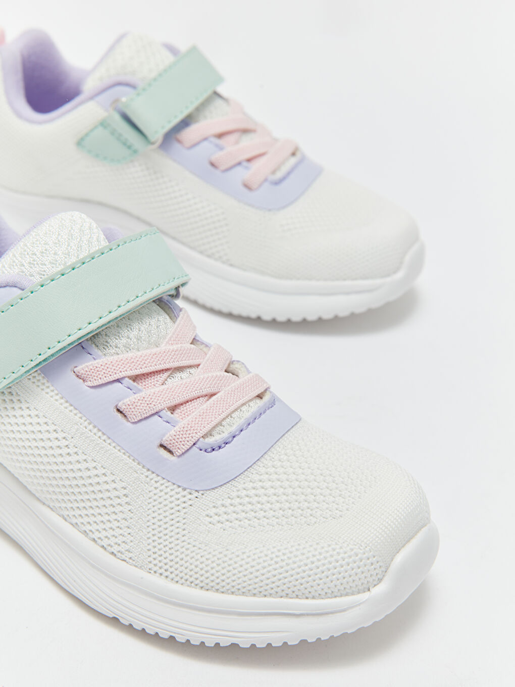 LC Waikiki Dečje sportske patike sa detaljima od mreže -S4BM91Z4-J5E