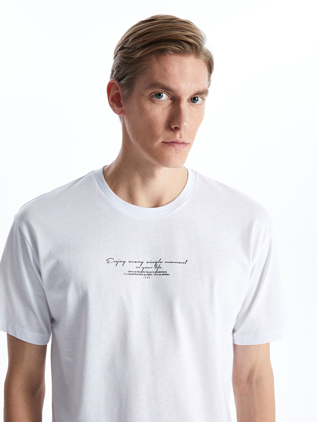 Beyaz Bisiklet Yaka Kısa Kollu Baskılı Penye Erkek Tişört