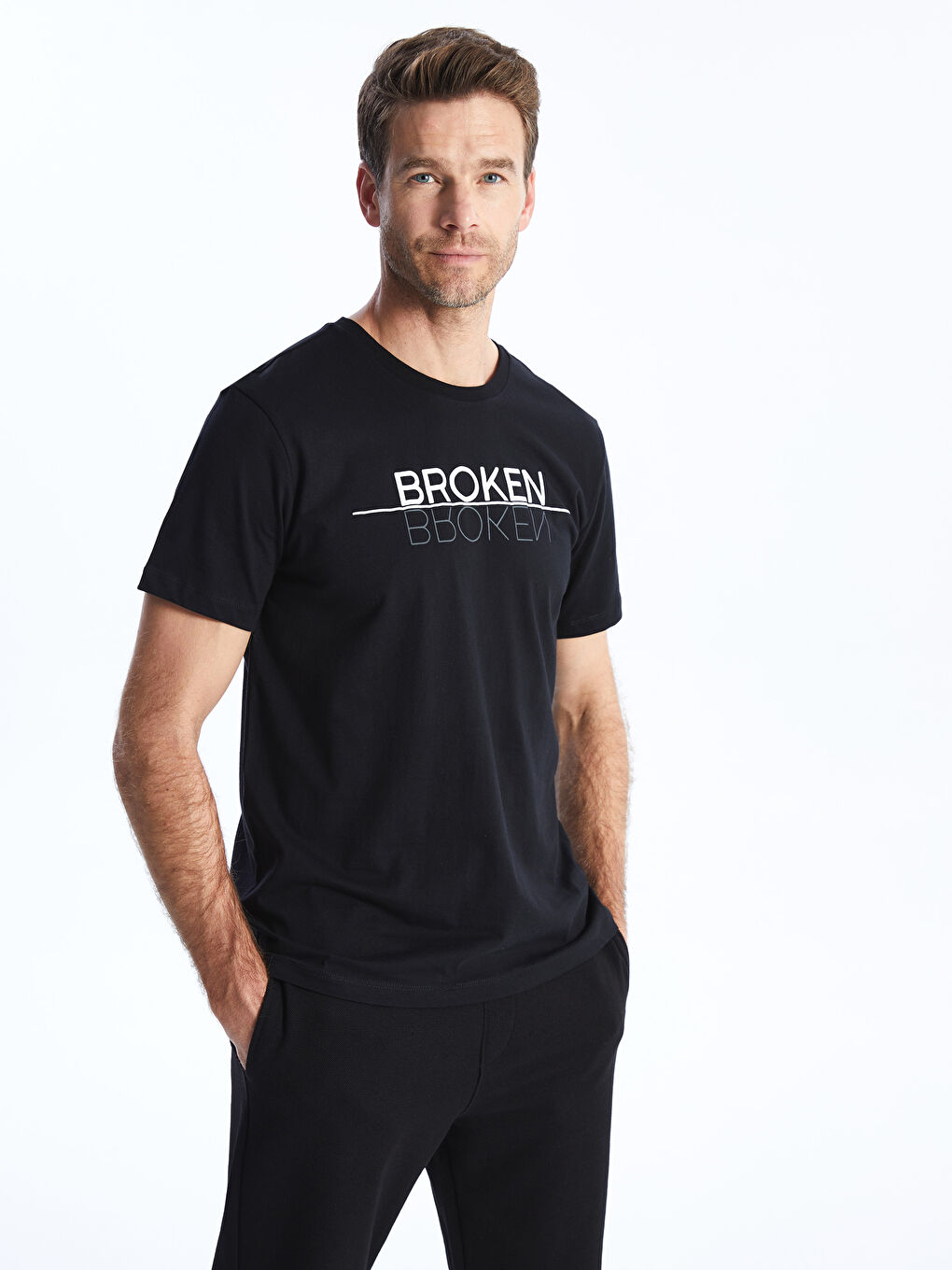 Siyah Bisiklet Yaka Kısa Kollu Baskılı Penye Erkek Tişört