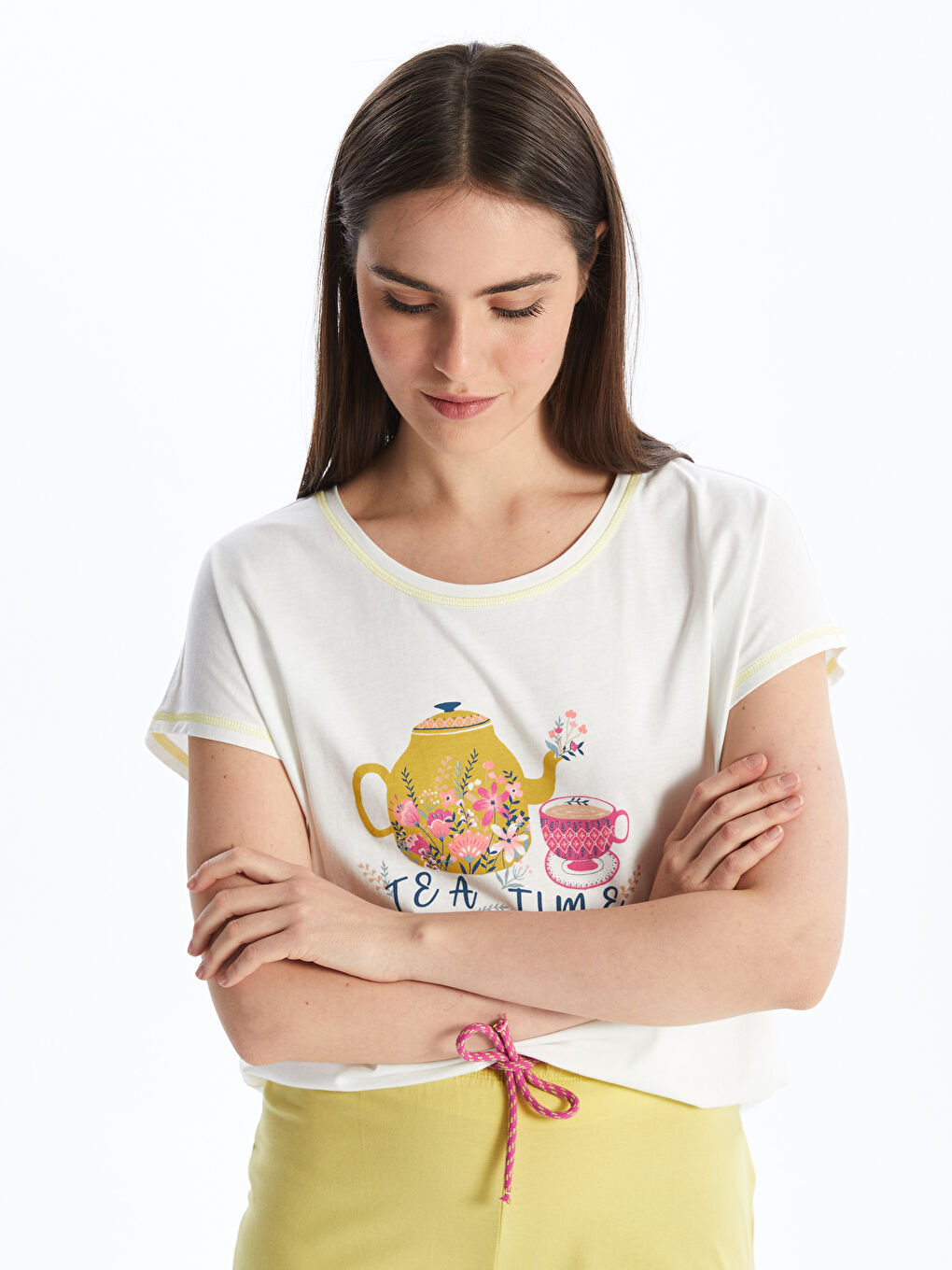 LCW DREAM Yeşil Bisiklet Yaka Baskılı Kısa Kollu Kadın Kaprili Pijama Takımı - 1