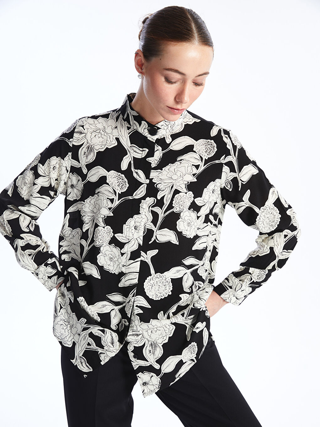 Bej Hakim Yaka Desenli Kadın Gömlek Tunik-1