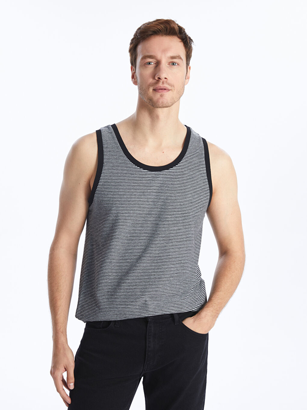 Siyah Bisiklet Yaka Erkek Kolsuz Tişört