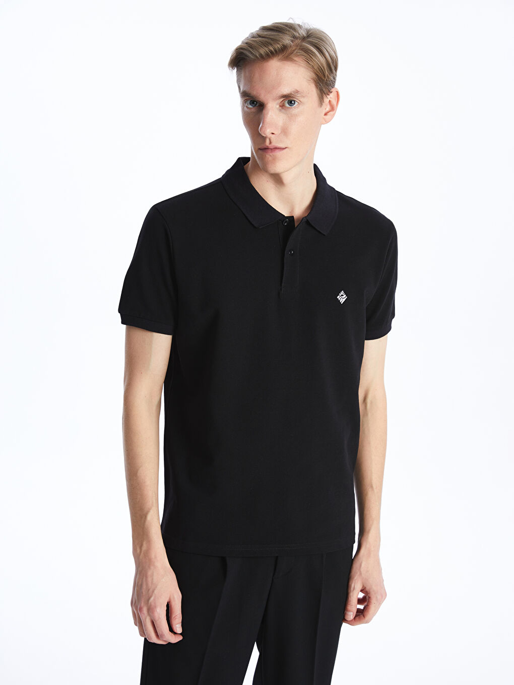 Siyah Polo Yaka Kısa Kollu Nakışlı Erkek Tişört