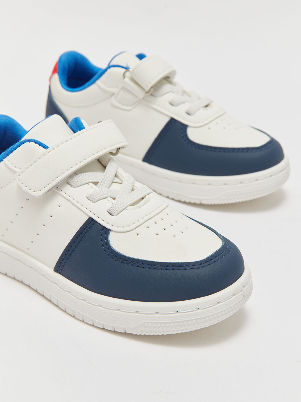 LCW STEPS Schnürsenkel Farbblock Jungen-Sneaker -S4CC57Z4-J5E