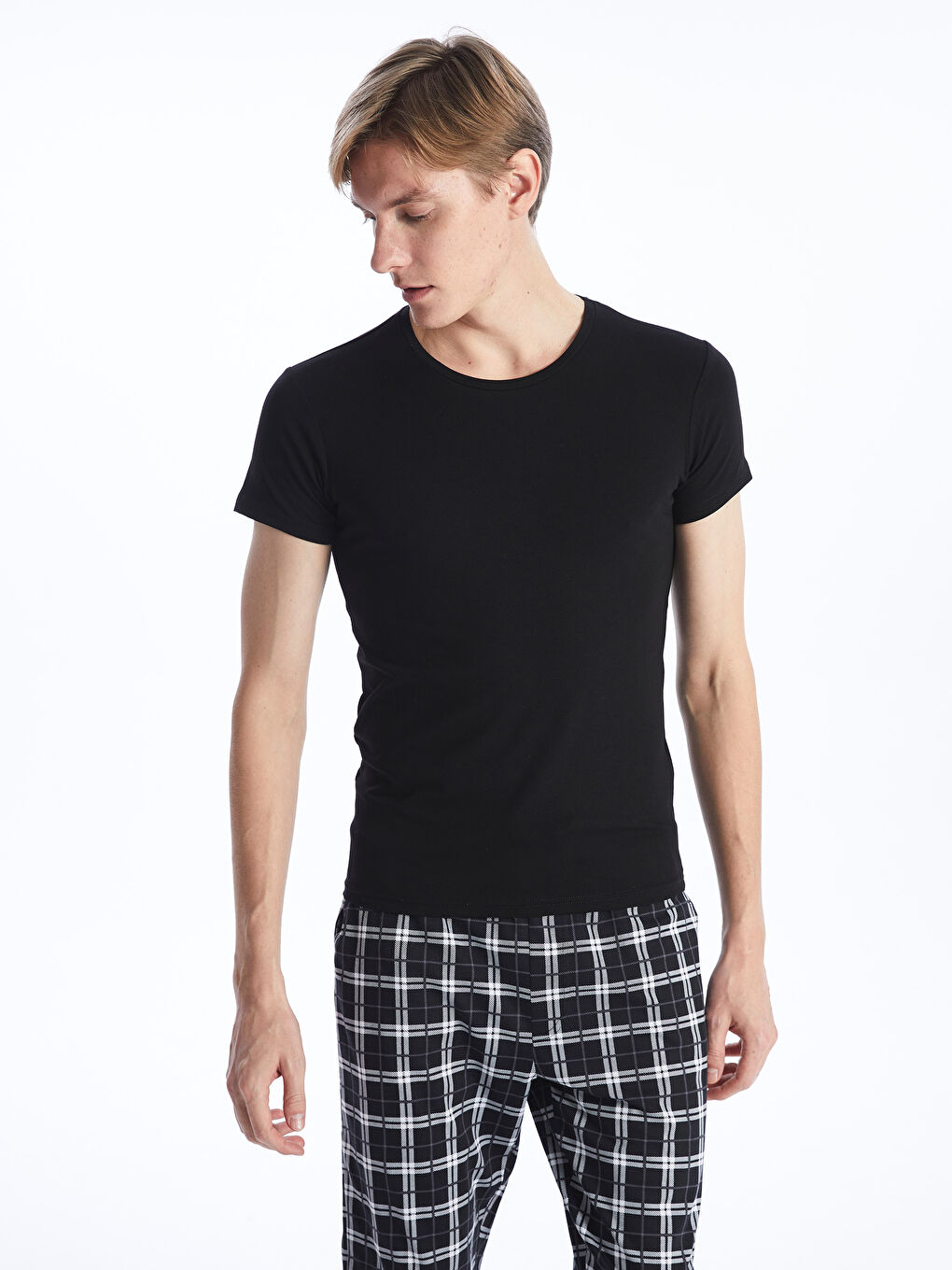 Siyah Bisiklet Yaka Kısa Kollu Erkek Atlet