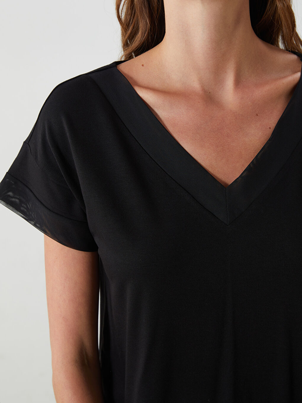 Siyah V Yaka Kadın Pijama Üstü-2