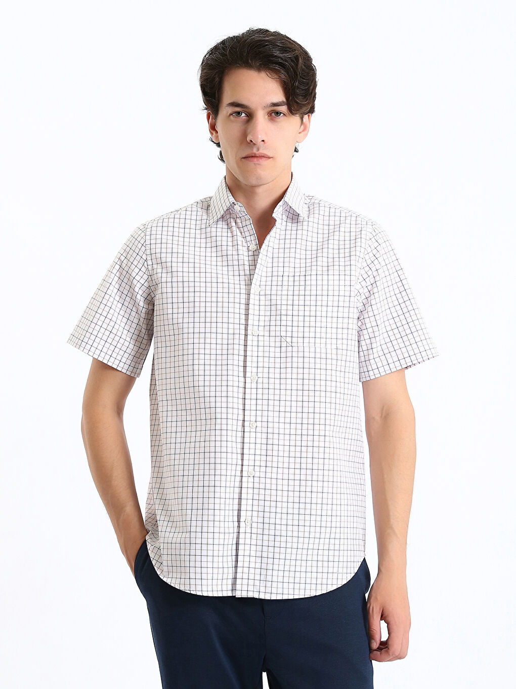 LCWAIKIKI Formal Standardni kroj Kratki rukav Karirani dezen Poplin Muška košulja -S4CK31Z8-LN6