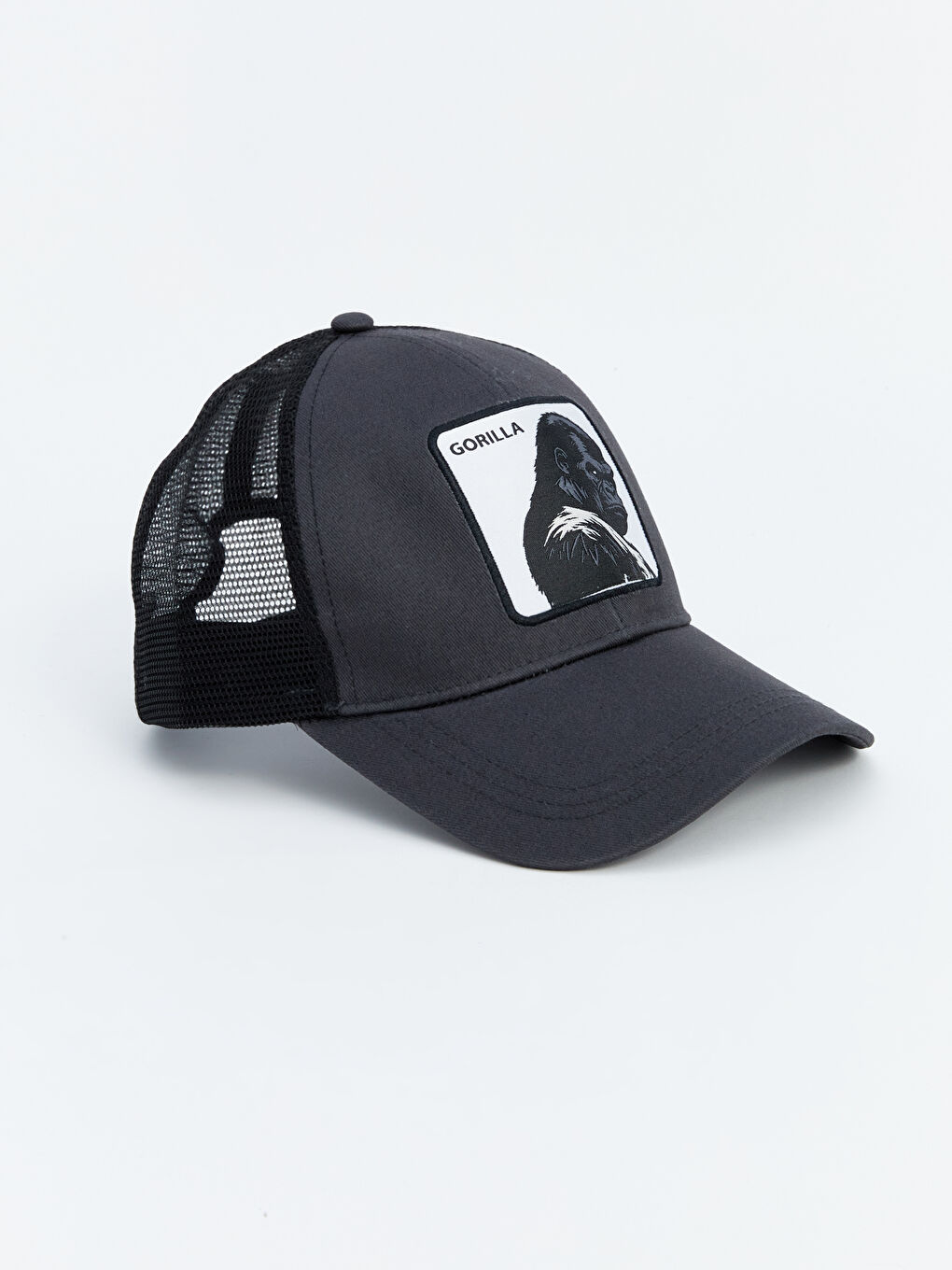 Кепка мужская с вышивкой -1