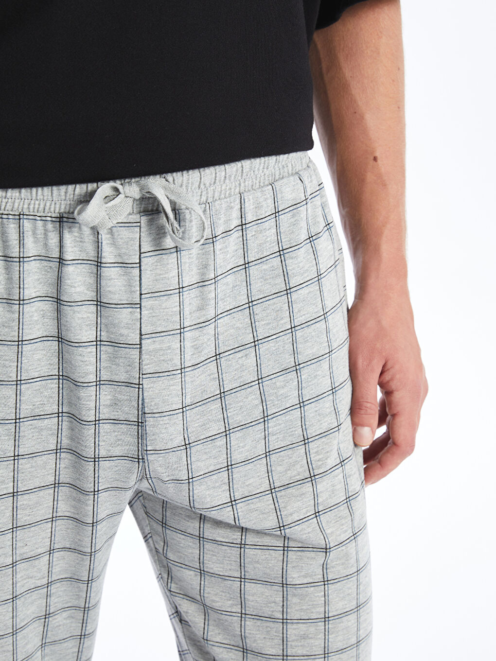 بنطلون بيجاما للرجال بنقشة المربعات بقصة عادية-2
