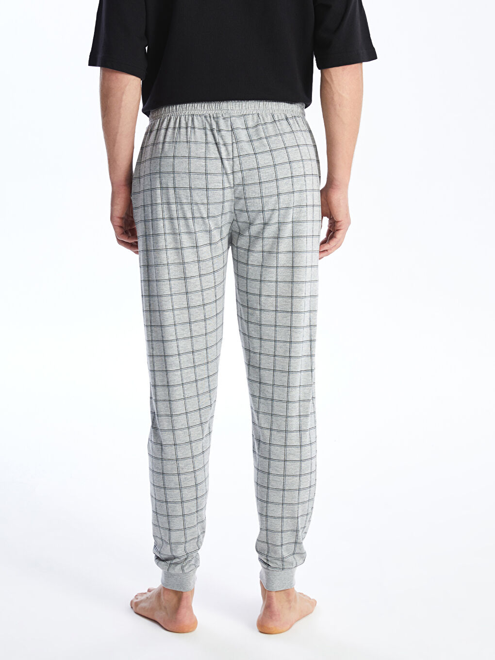 بنطلون بيجاما للرجال بنقشة المربعات بقصة عادية-4