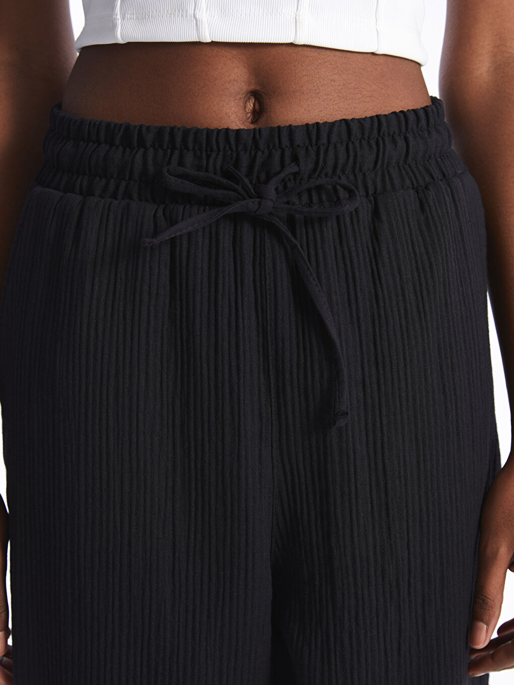 Siyah Beli Lastikli Rahat Kalıp Müslin Kadın Pantolon-2