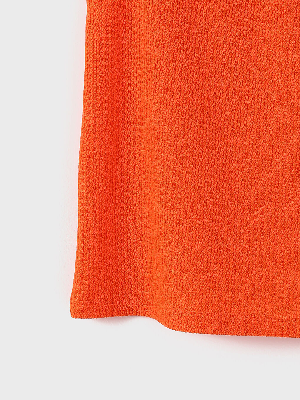 تيشيرت رياضي بناتي بياقة دائرية-1