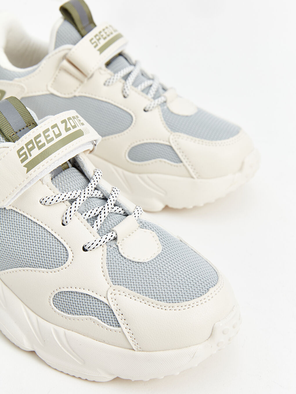 LC Waikiki Laces and Hook-and-Loop Baby Boys' Active Sports Shoes -S4CN13Z1-VJP