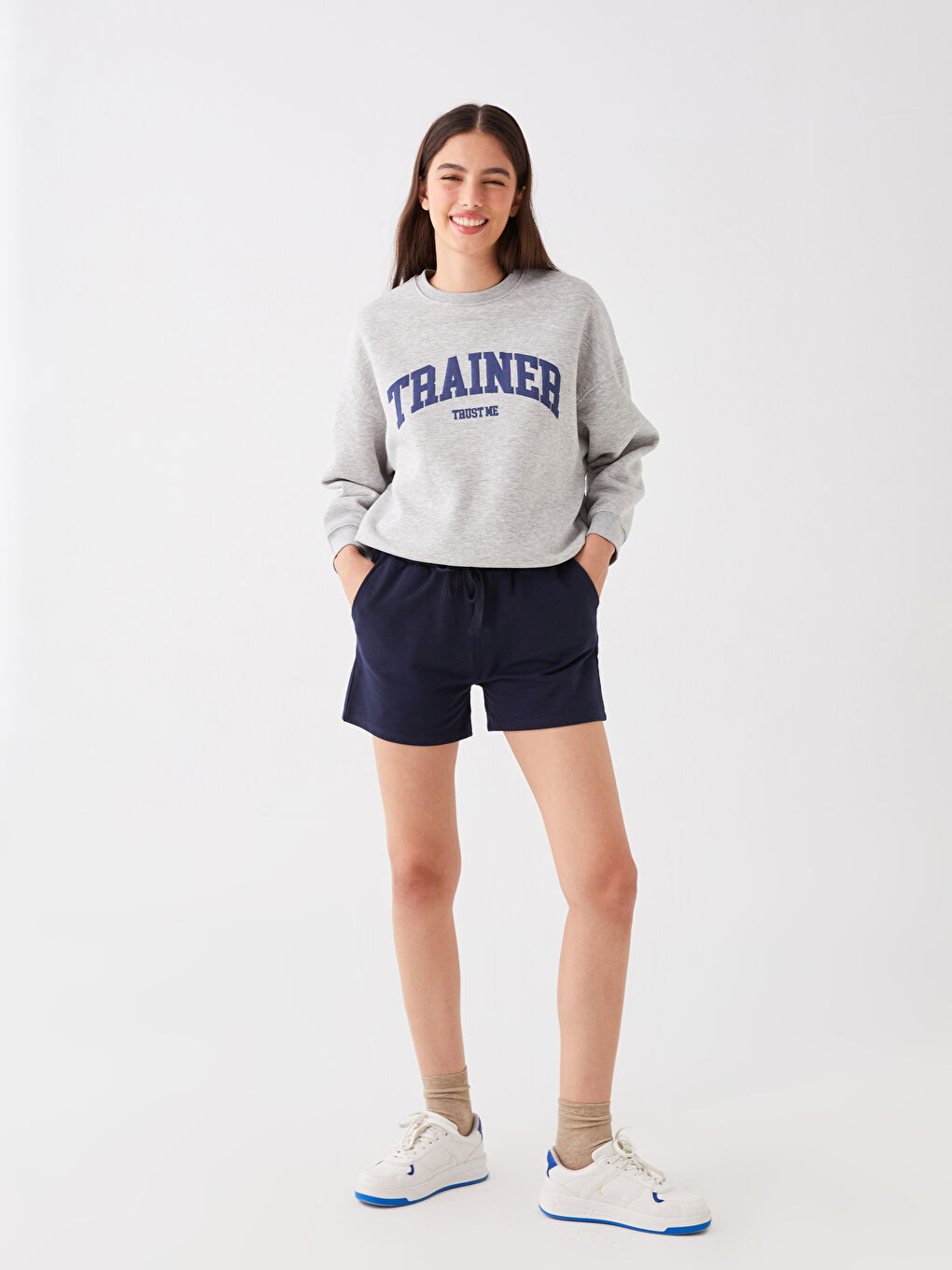 Lacivert Kadın Standart Fit Düz Şort